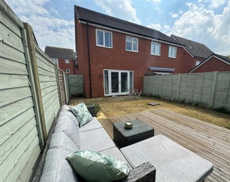 Apple Tree Close, Norton Fitzwarren, ..., Taunton - Photo 4