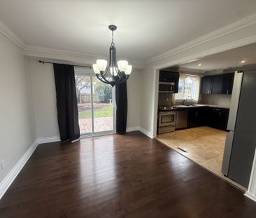 For Lease - 18 Fagan Drive, Halton Hills, Ontario - Photo 4