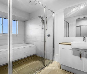 Near Brand New Home in Prime Mudgee Location - Photo 5