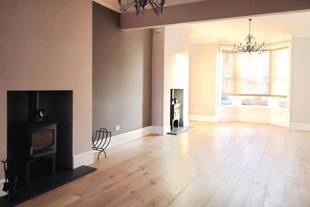 4 bedroom terraced house to rent - Photo 1