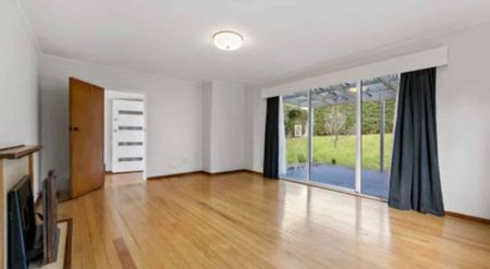 1 Te Koa Road, Panmure – $700 per week - Photo 4