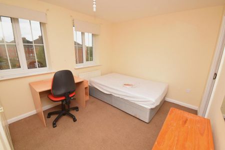 5 bedroom house to rent - Photo 2