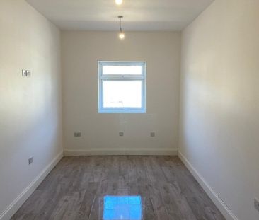 Henry Road, SOUTHAMPTON - Photo 3