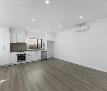 17 Guava Street, Kalkallo VIC 3064 - Townhouse For Rent | Domain - Photo 4