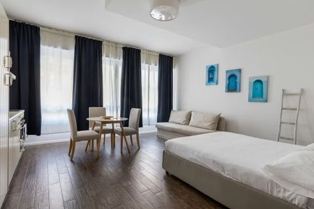 Largo Giovanni Ignazio Molina, Bologna, Emilia-Romagna 40138 - Photo 5