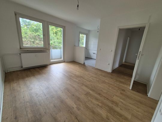 Gemütliche Wohnung mit Balkon! - Photo 1