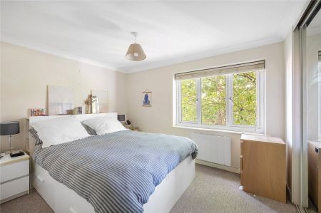 Carrara Wharf, Ranelagh Gardens, London, SW6 flat to rent - Photo 2