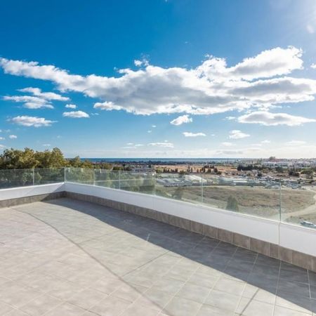 3 bedroom luxury penthouse for rent in Nueva Andalucia, Spain - Photo 5