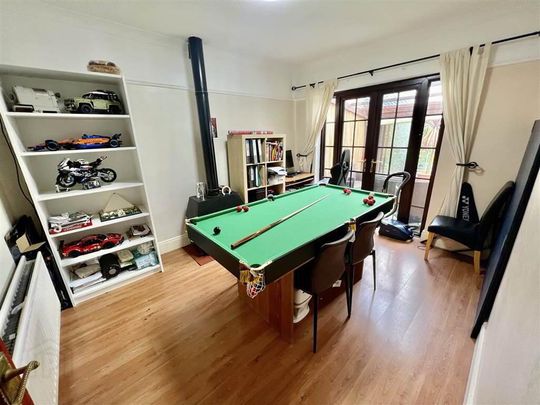 4 Cregagh Park East, Cregagh, Belfast, BT6 9LG - Photo 1