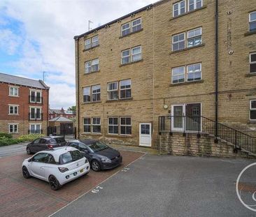 Winker Green, LS12 - Photo 1