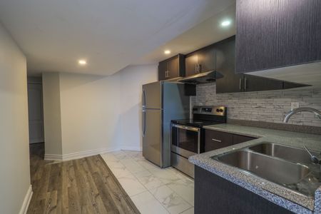 For Lease - 49 Pellegrino Road, Brampton, Ontario - Photo 4