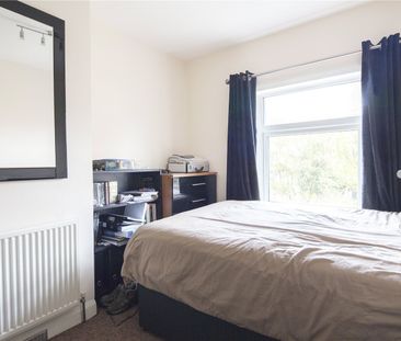 7 Birkhouse Lane, Huddersfield, HD5 - Photo 4