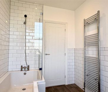 4 bedroom terraced house to rent - Photo 6