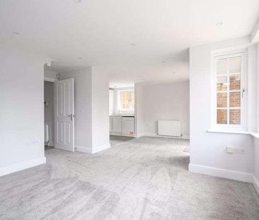 Burlea Close, Hersham, KT12 - Photo 5