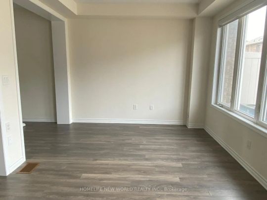 Condo Townhouse For Lease | N9235473 - Photo 1
