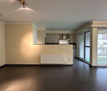 Recent appartement in mooie omgeving nabij het centrum van Belsele - Photo 1