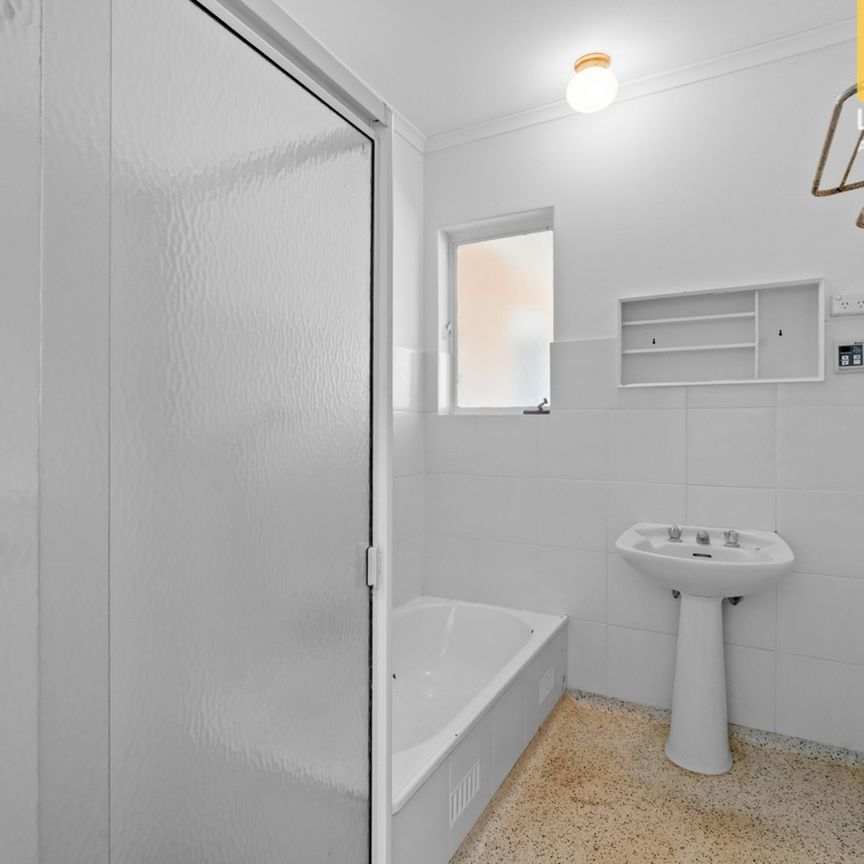 5 Woodmere Avenue, Paradise SA, Belconnen - Photo 1