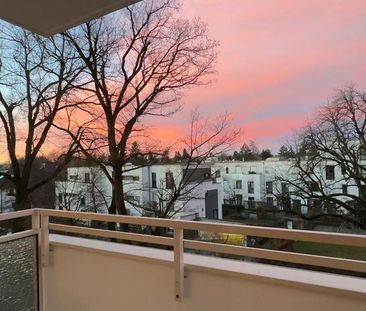 Zimmer mit Balkon in 2er-WG frei - Photo 2