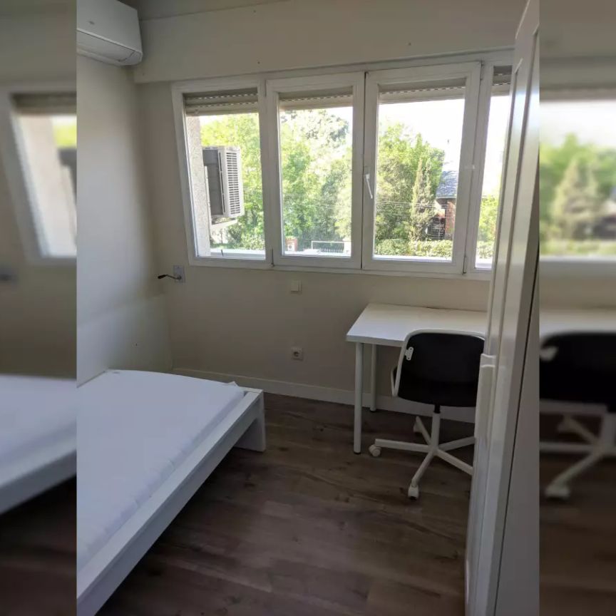 Room in a shared 15-bedroom apartment for rent in Pozuelo de Alarcón, bills included - Foto 1