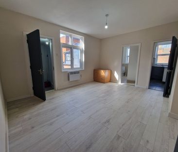 3 Bed Flat, Cardigan Street, LU1 - Photo 2