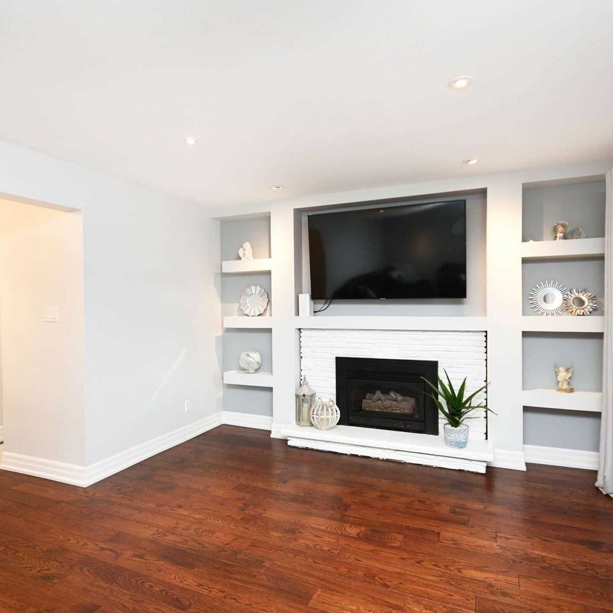 For Lease - 2123 Cliff Road, Mississauga, Ontario - Photo 1