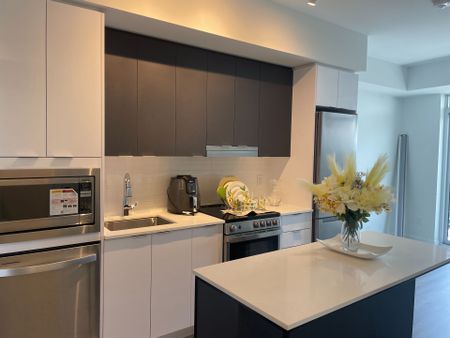 For Lease - 5105 HURONTARIO ST Street Unit# 2107, Mississauga, Ontario - Photo 3
