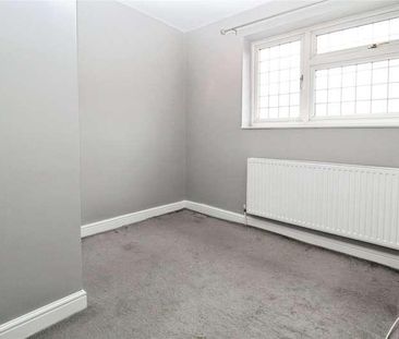 Portnoi Close, Romford, RM1 - Photo 4