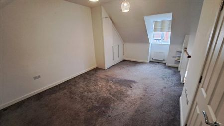 3 bedroom semi-detached house to rent - Photo 5