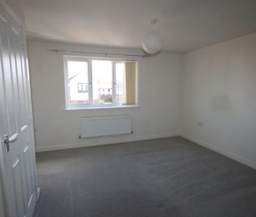 Sandhole Crescent, TF3 5JD - £1,300 pcm - Photo 2