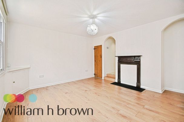 High Street - Photo 1