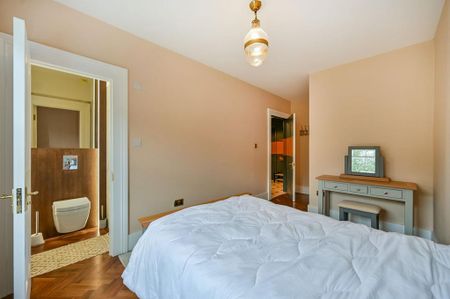 3 bedroom flat to rent - Photo 4