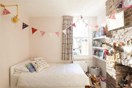 4 bedroom terraced house to rent - Photo 5