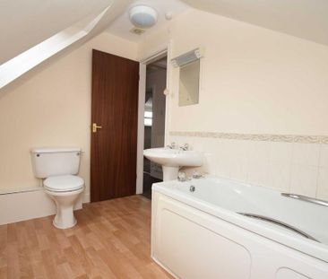 2 bedroom apartment to rent - Photo 2