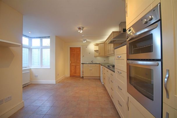 5 Bedroom House To Let - Photo 1