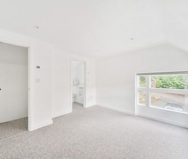 3 Bedroom House - Winton Hill, Stockbridge - Photo 2