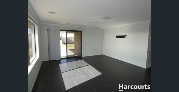 Executive Home in Waterlink Estate - Photo 1