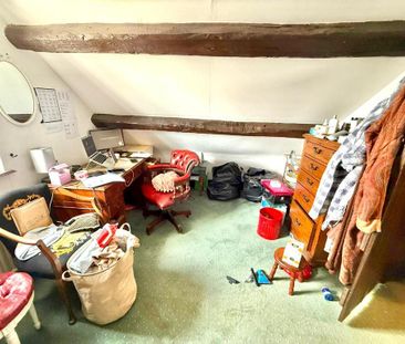 4 bedroom end of terrace house to rent - Photo 2