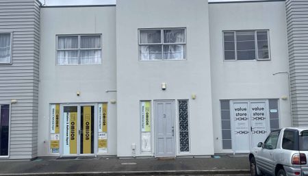 Charming 3-Bedroom Home - Photo 2