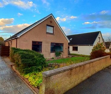 4 bedroom detached house to rent - Photo 1