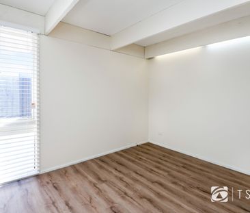 1/604 Napier St, White Hills - Photo 3