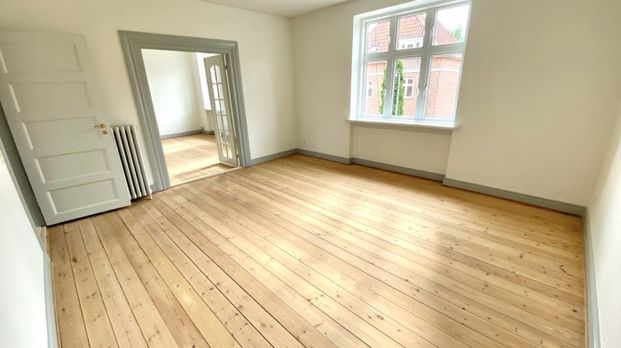 4 værelses – Guldbergsvej 18, 1. tv. – Odense C - Foto 1
