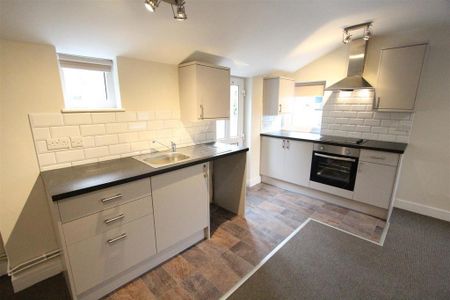 1 bedroom flat to rent - Photo 3