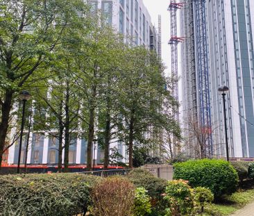 Medium Highest Double Ensuite - Photo 1