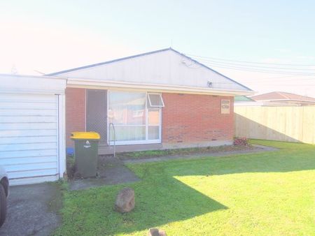 Papatoetoe Central 2 Bedroom Unit - Photo 4