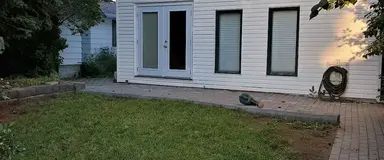 Cozy upstairs 2 bedroom suite | 3216 Breen Rd NW, Calgary - Photo 1