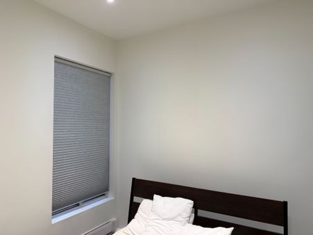 For Lease - 450 BATHURST Street Unit# 2, Toronto, Ontario - Photo 2