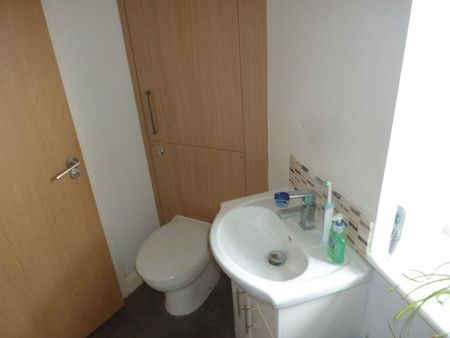 1 bedroom flat to rent - Photo 5