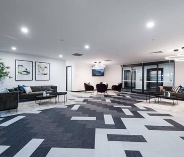 *PENDING APPLICATION* FURNISHED MODERN 2 BEDROOM 2 BATHROOM APARTMENT - Photo 6
