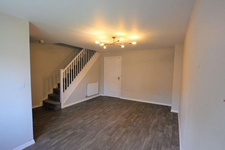 3 bedroom terraced house to rent - Photo 2