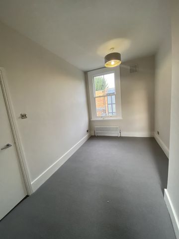 3 Bed Flat, Hendrick Avenue, SW12 - Photo 4